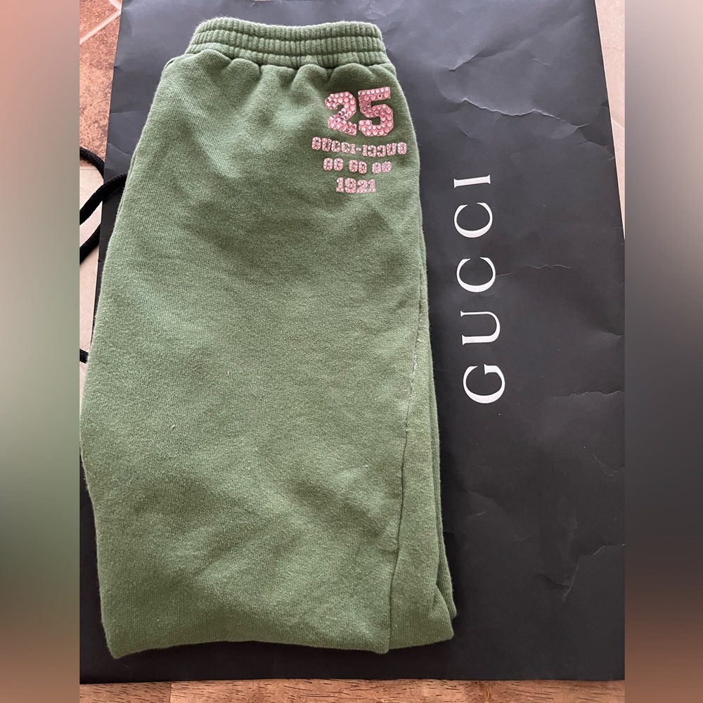 Gucci, BRAND NEW, worn once! Sweatpants!